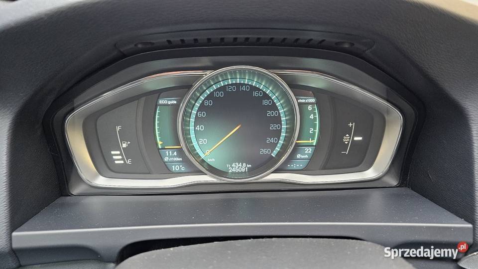 Volvo S60 16T T3 150 RDesign SUMMUM Hak Lifcie garażowany Zarszyn