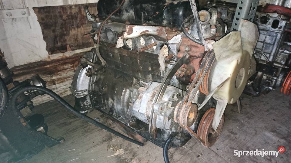 Silniki kompletne Wołga GAZ 24 Rok produkcji 1980 mazowieckie