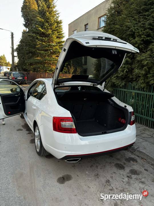 Skoda octavia 3 w sportowej wersji VRS 20tdi 184 światła do jazdy dziennej Starachowice