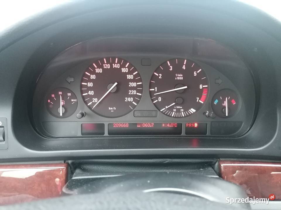 BMW 528iA orientblau z Hiszpanii niski przebieg Warszawa