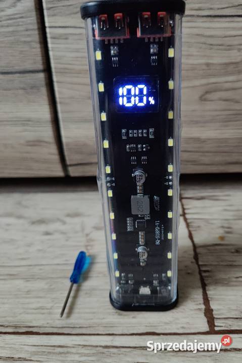 Mocny powerbank 8 x 18650 QC PD 225W 20 LED Jankowice