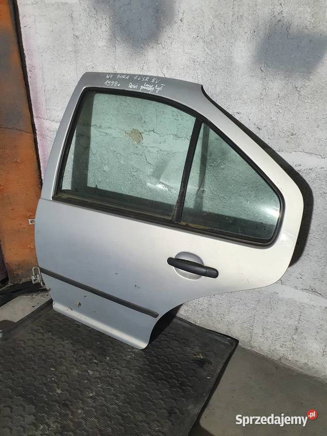 Drzwi kompletne lewy tył Vw Bora 16 99r Stan Gostynin sprzedam