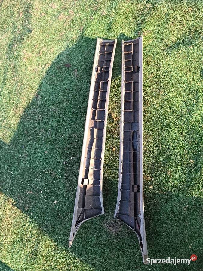 Osłona słupka A podszybia Mercedes W124 sedan Dębica