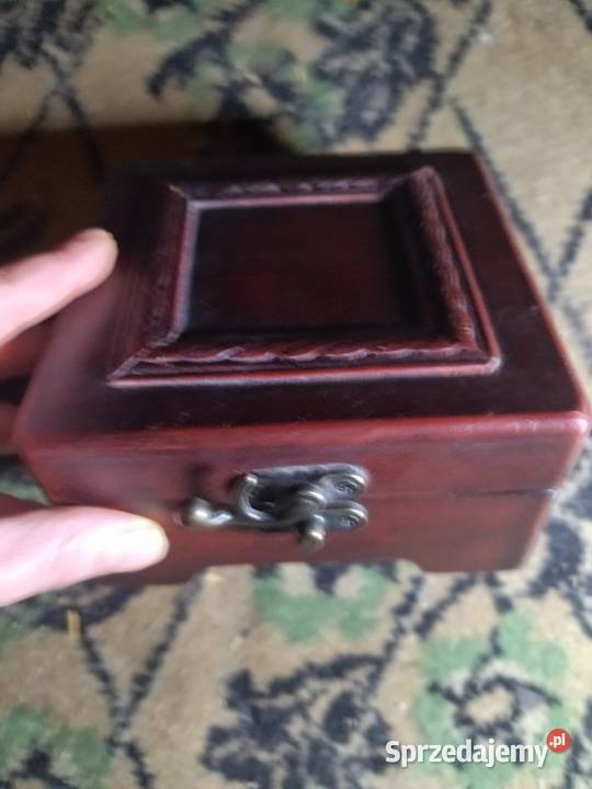 Stary zegar w pudełku Olsztyn sprzedam