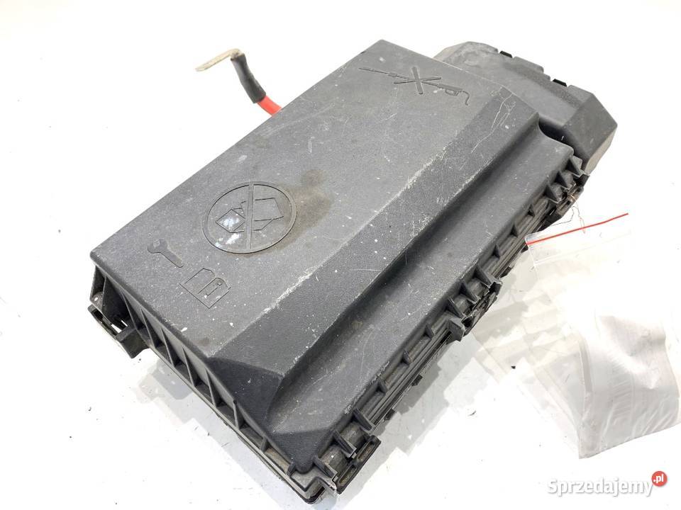 SKRZYNKA BEZPIECZNIKÓW OPEL ZAFIRA C 13368644
