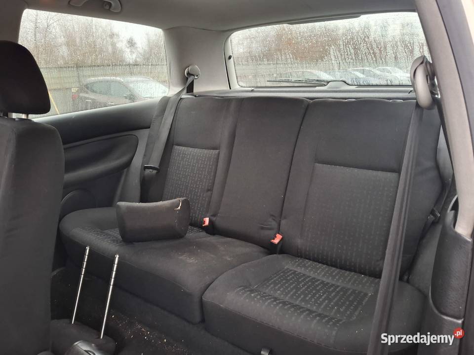 golf 4 16 benzyna uszkodzony Łódź sprzedam