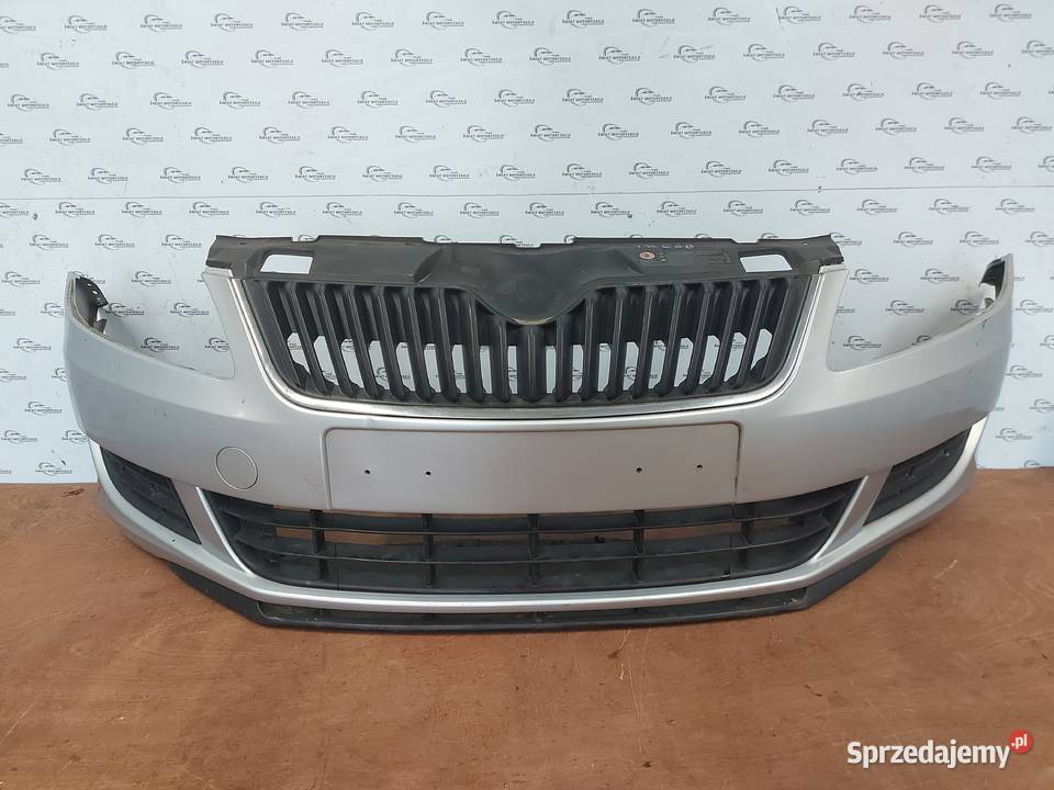 SKODA FABIA II LIFT zderzak przód 5J0807221