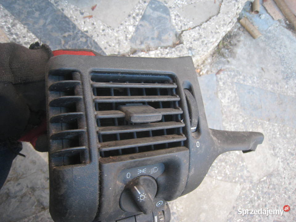 Kratka nawiewu lewa Opel Vectra B 9602 Kraków sprzedam