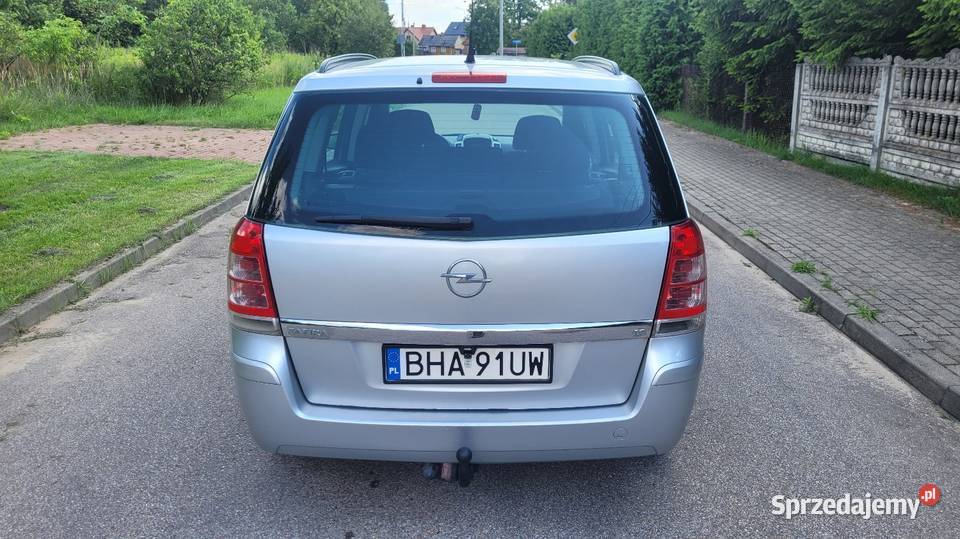 Opel zafira 2008 16 benzyna 7mio osobowyhak