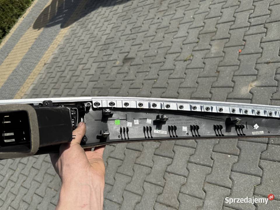 BMW F10F11 2011 Kratka nawiewu listwa deski Kratki nawiewu Brzozówka sprzedam