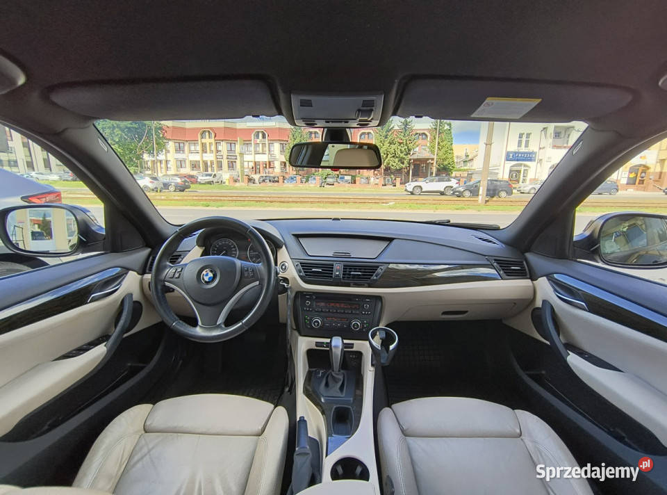 BMW X1 Salon jasne skóry ALU4x4Xdriveczujniki isofix Bydgoszcz