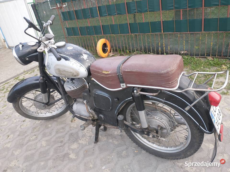 SHL M11 z 1963 roku z dokumentami Rok produkcji 1963 Nowy Folwark sprzedam