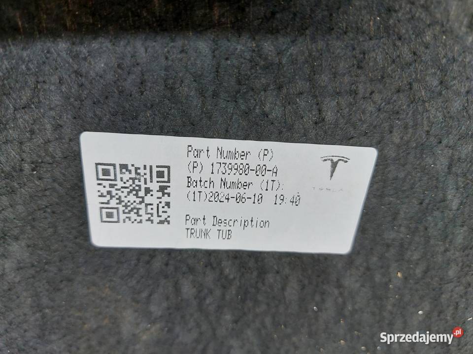 TESLA MODEL Y 2024r WANNA SCHOWEK KUFER