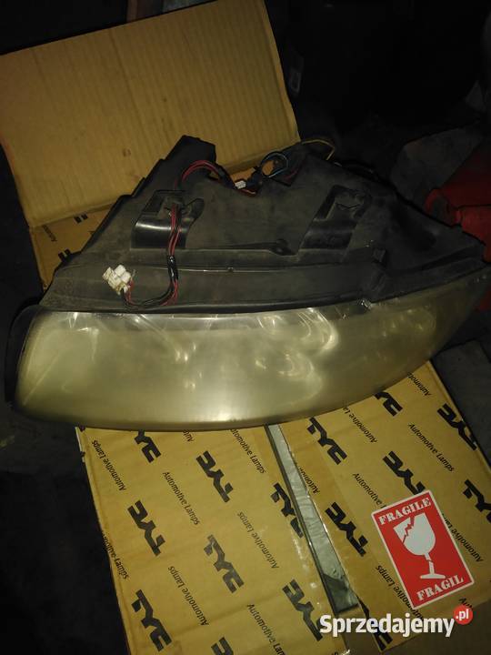 Sprzedam lampy przednie audi a4 b6 Lampy przednie wielkopolskie