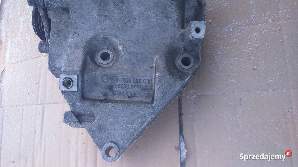 Podstawa uchwyt sprężarki Passat B5 06B260885 Części sprzedam