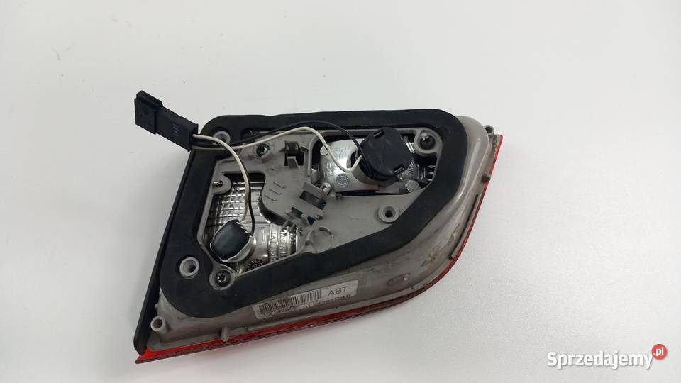 OPEL ASTRA J KOMBI LAMPA TYŁ LEWA W KLAPĘ Zbierkowo sprzedam
