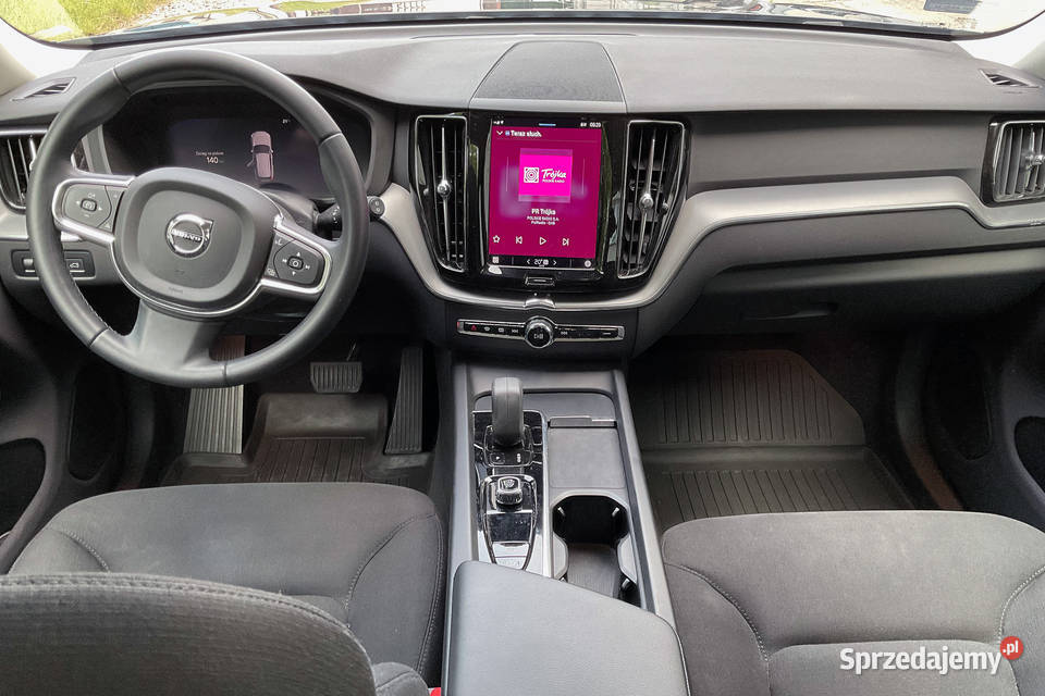 Nowe VOLVO XC60 XC60 II 20 B4 Mild Hybrid 197 Warszawa