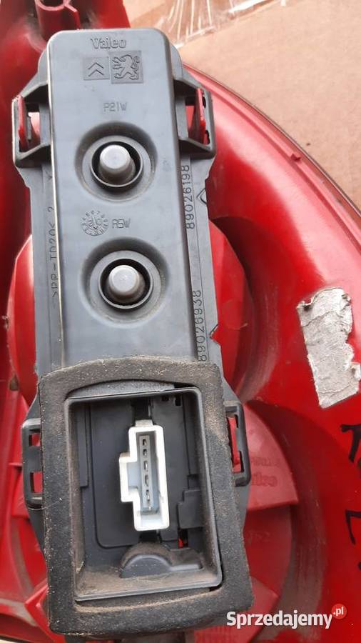 lampa tylna lewa tył peugeot 307 kombi SW dolnośląskie Dębno sprzedam