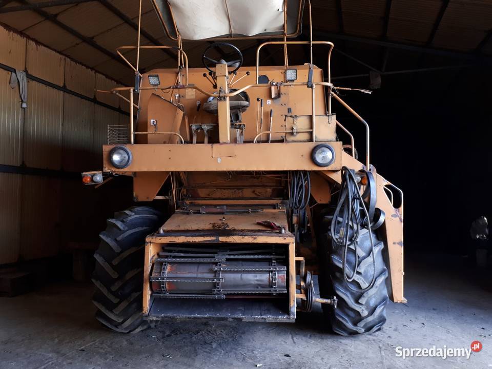 Kombajn Bizon Z056
