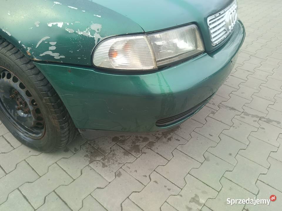 Zderzak Przód LZ6L Audi A4 B5 a45 osobowe Drzwi