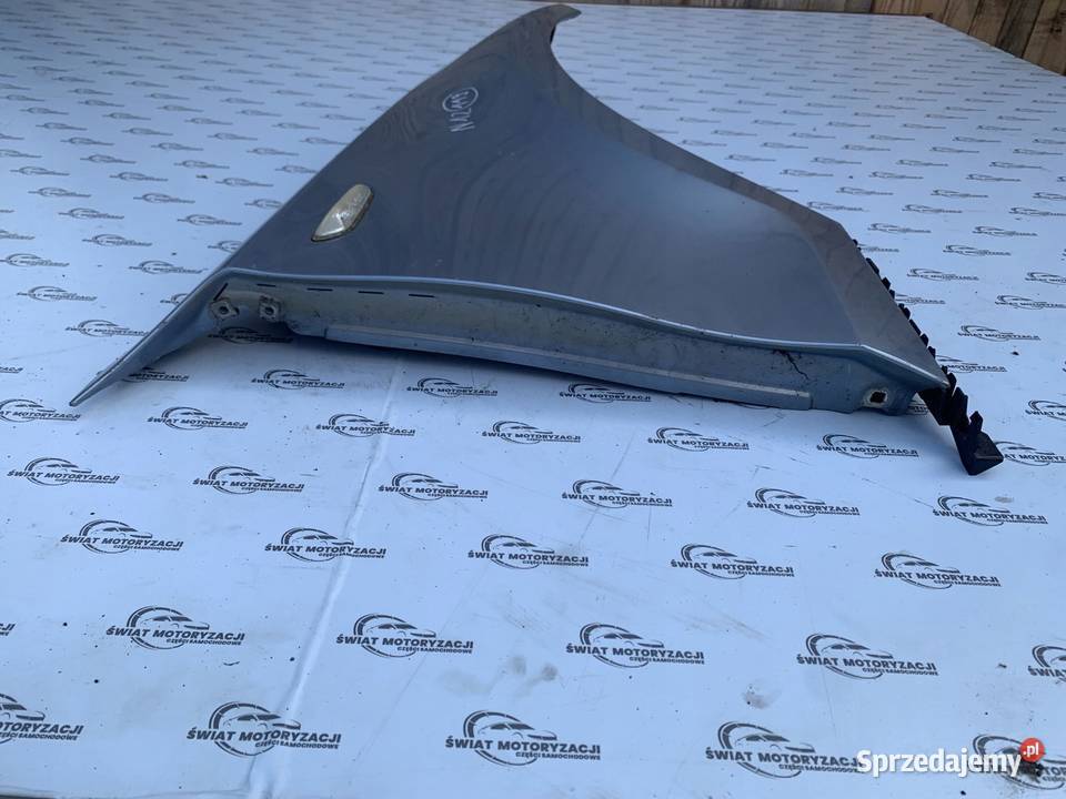 BMW E82 10r błotnik prawy przód Kielce