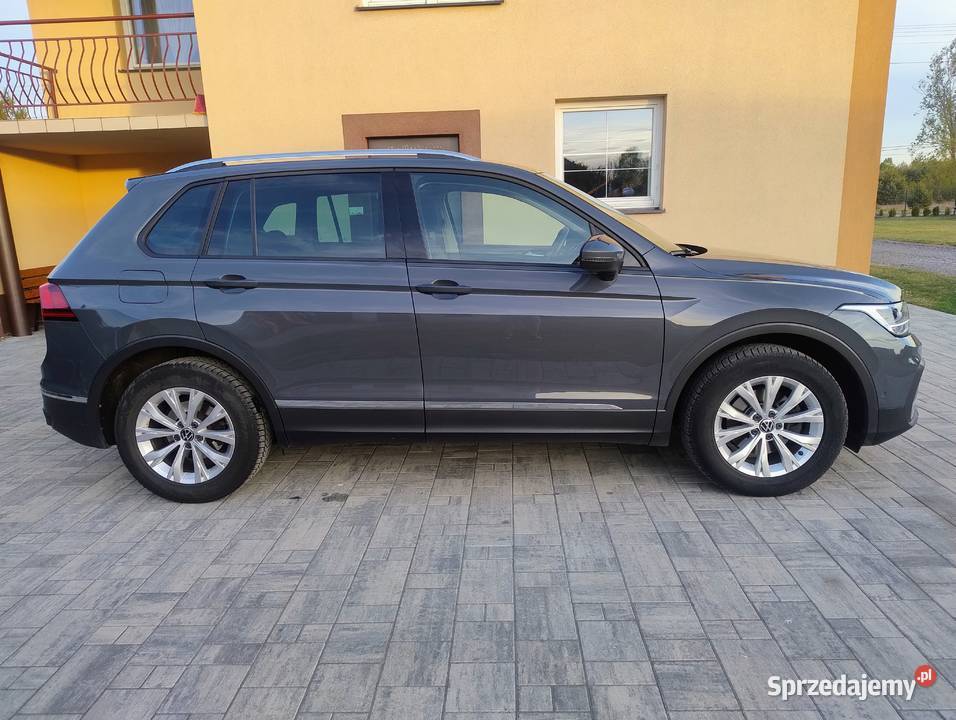 Piekny Tiguan 20000 przebiegu Rok produkcji 2022 Zameczek-Kolonia