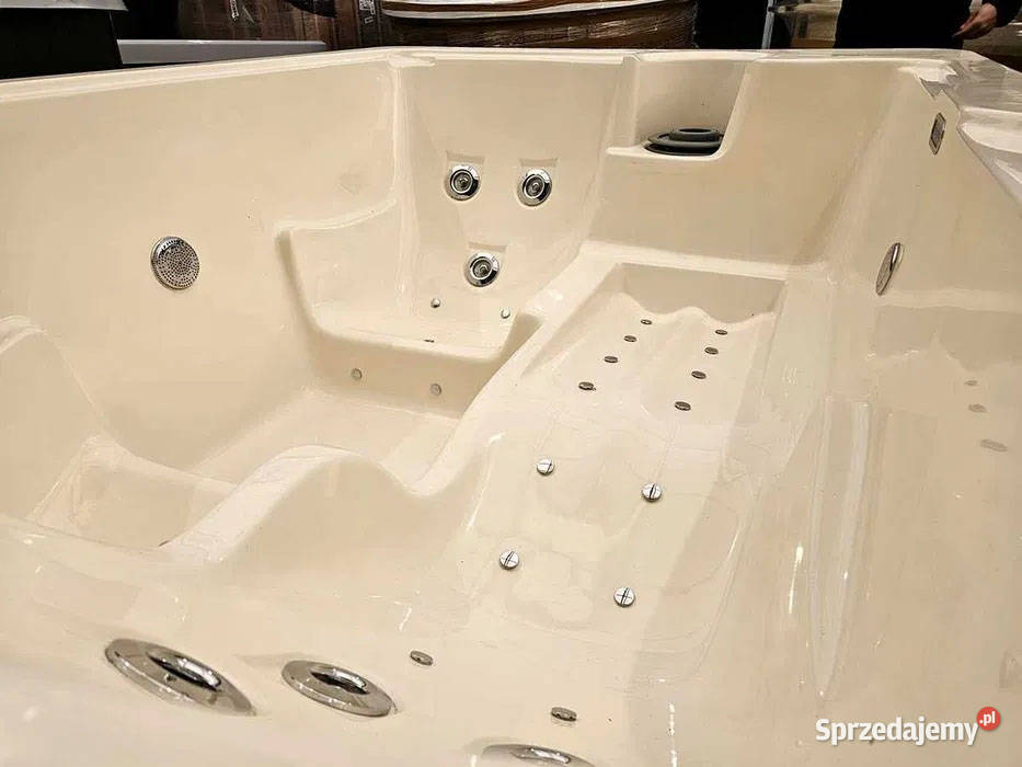 JACUZZI OGRODOWE SLIM 3 osobowe Zabudowa Ogród Głogów