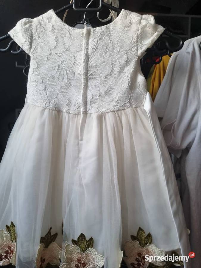 Elegancka sukienka na chrzest dziewczynka Lutynia