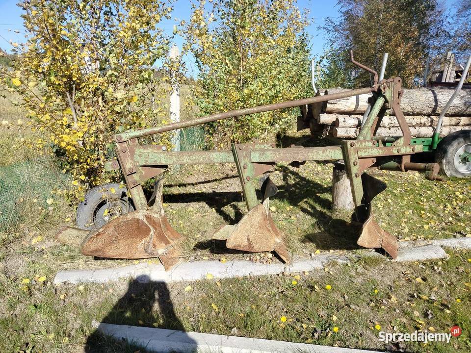 Pługi cztero skibowe nieuszkodzony Rzeszów