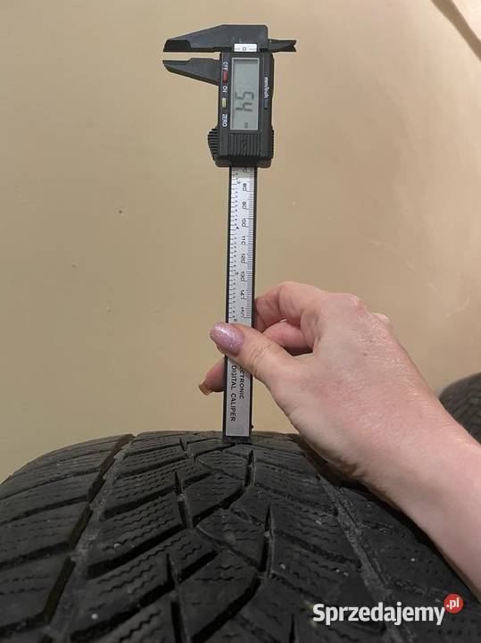 Goodyear ultra grip 225 50 17