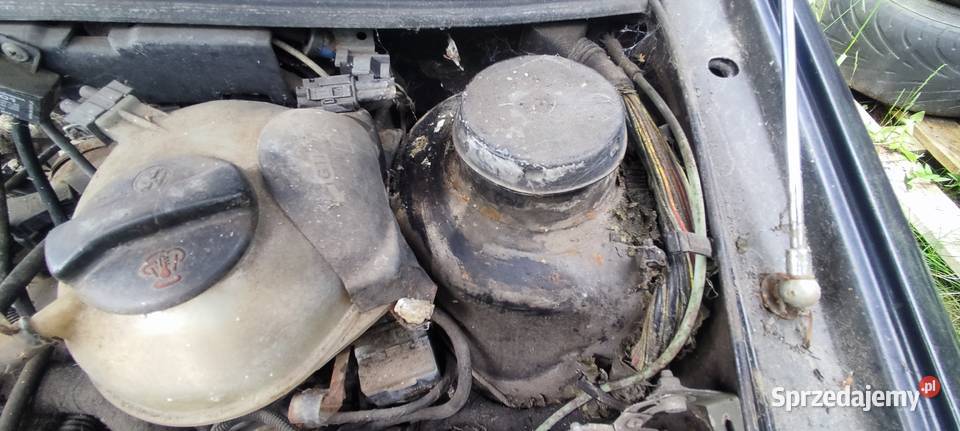 Volkswagen Golf 3 uszkodzony Rumia