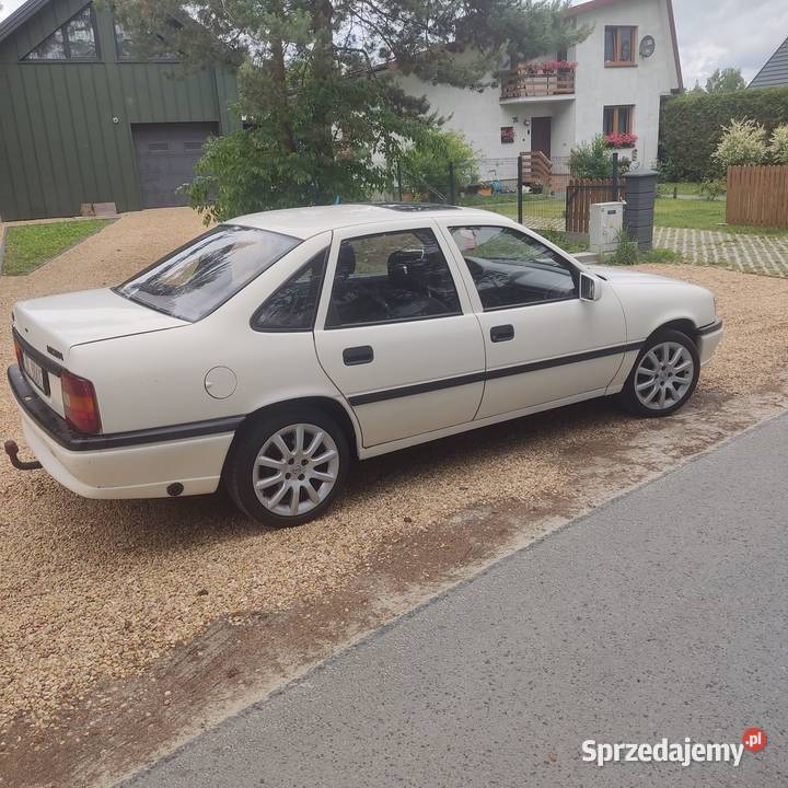 Opel Vectra 20 automat Rok produkcji 1993 Vectra lubelskie