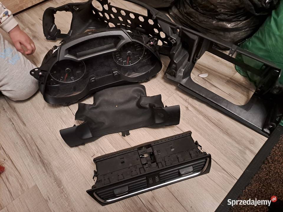 Czesci wnętrza a4 b8 przedlift polift Rok produkcji 2010 Buczek