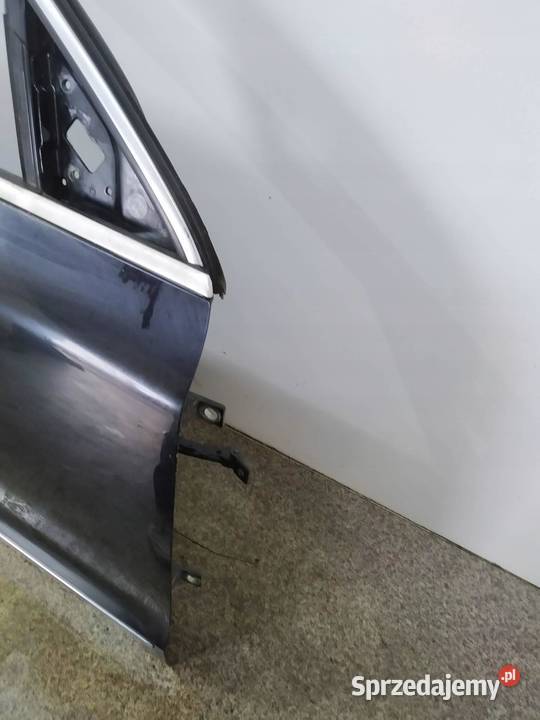 DRZWI PRAWE PRZÓD CZARNE Skoda Superb II