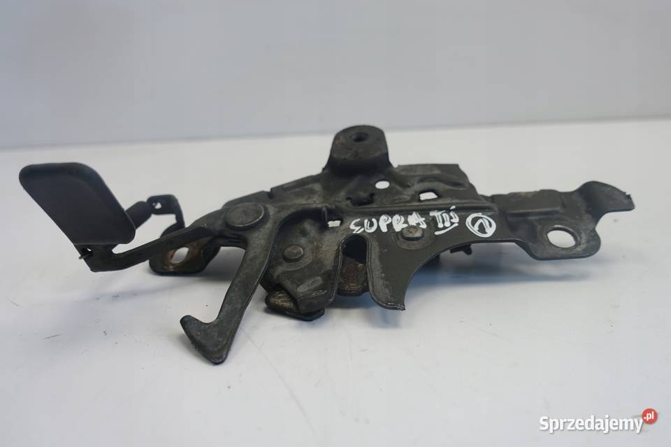 Toyota Supra III ZAMEK PRZEDNIEJ MASKI przód osobowe Rudka