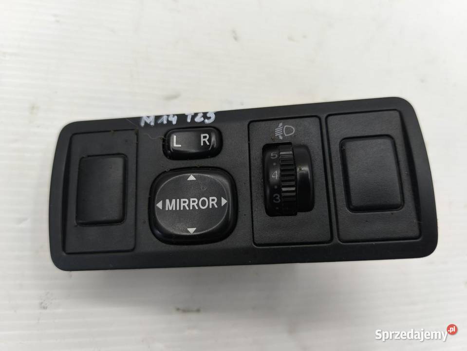 PANEL REGULACJI LUSTEREK TOYOTA AVENSIS II T25 osobowe