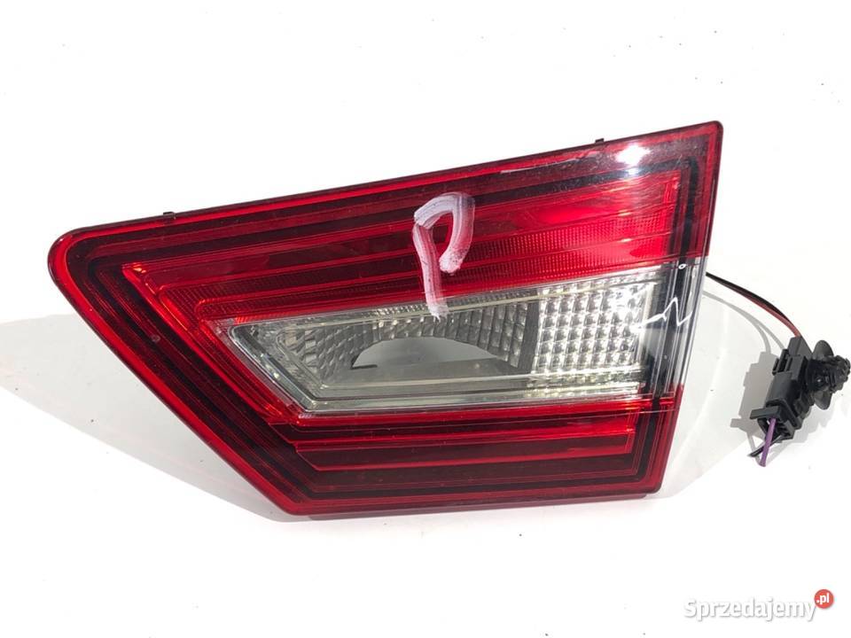 LAMPA TYŁ PRAWA WEWNĘTRZNA RENAULT CLIO IV