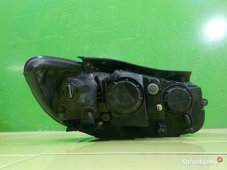 HYUNDAI SANTA FE II LIFT 22 CRDI AUT 11r 5D osobowe Lampy przednie Suków