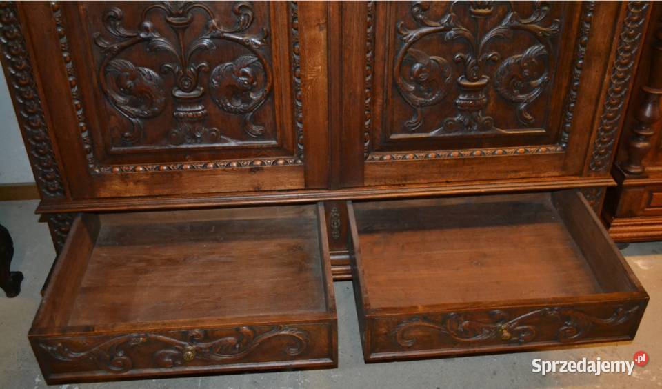 Wspaniała szafa hiszpańskasklep Dąbrowa Górnicza