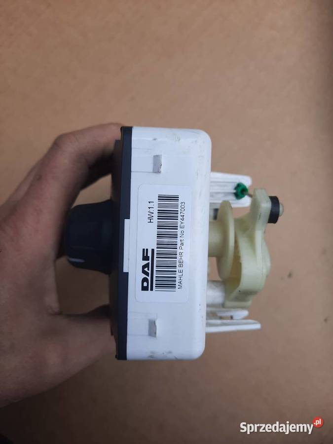 Panel nagrzewnicy klimatyzacji DAF EY447003 Staszów sprzedam