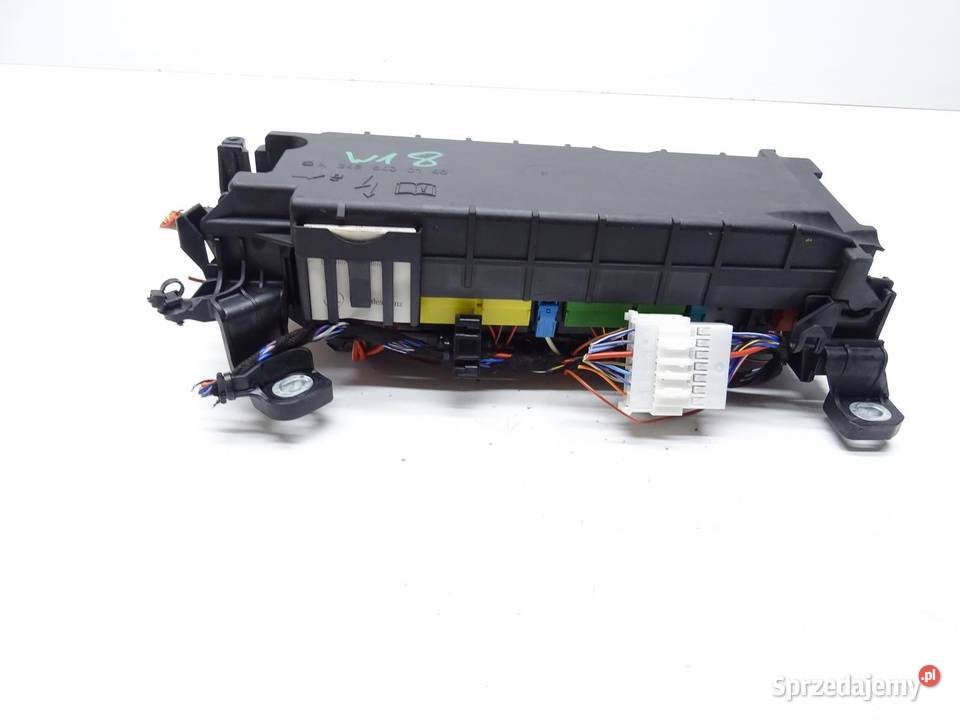 SKRZYNKA BEZPIECZNIKÓW BSI A2465400140 16 CGI osobowe