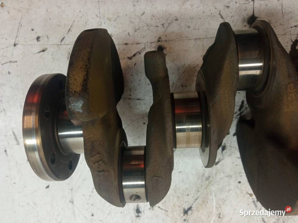 WAŁ KORBOWY 53466005 16 VTI THP Peugeot 3008 I sprzedam