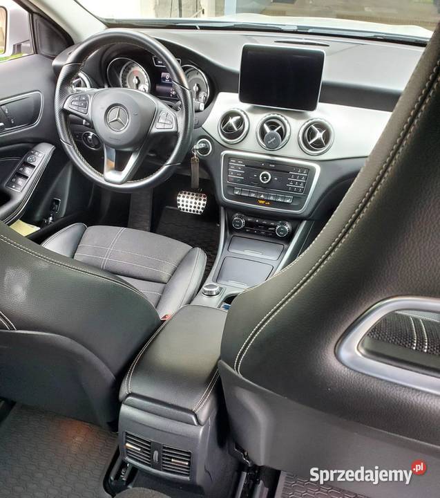 Mercedes GLA 180 diesel Rok produkcji 2016 Wrocław