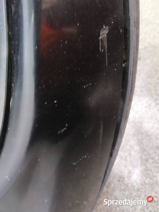 ZDERZAK PRZÓD CZARNY SPRYSKI DO POPRAWEK VW