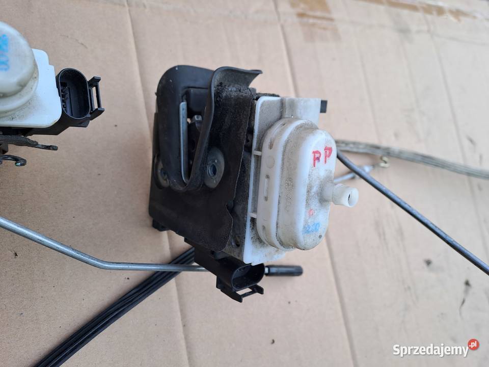 Zamek drzwi Audi A4 B5 lift Starachowice sprzedam