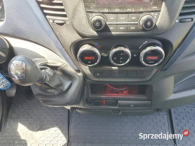 IVECO DAILY 2018 299800 ccm 146 mazowieckie Warszawa sprzedam