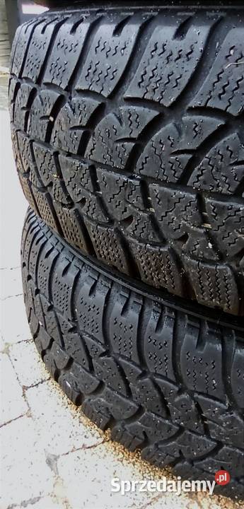 VW Polocztery koła z oponami zimowymi 16570 R14 Klebark Mały