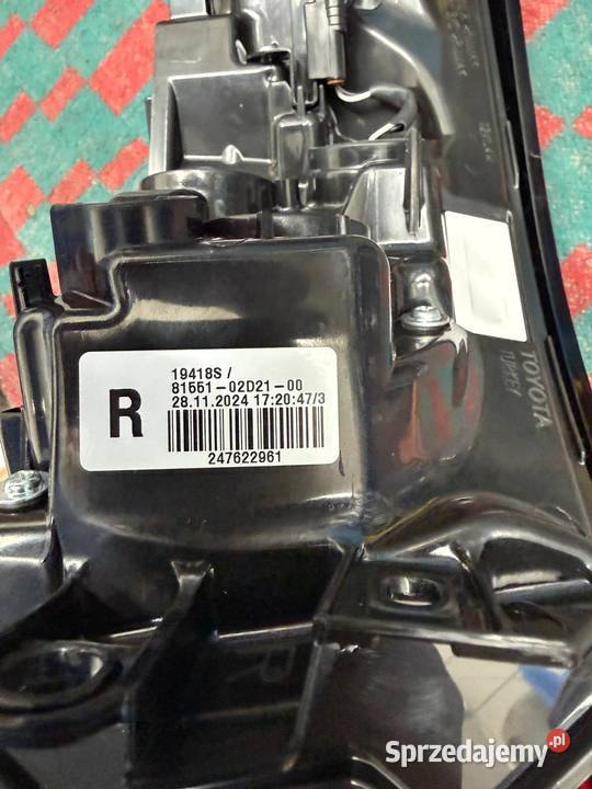 NOWA ORYGINALNA LAMPA PRAWA TYŁ TOYOTA COROLLA osobowe Lampy tylne Wołomin