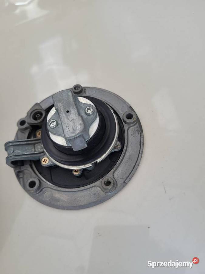 Kawasaki ER6F ER 6 F 0508 650 KOREK WLEWU PALIWA Nowy Tomyśl