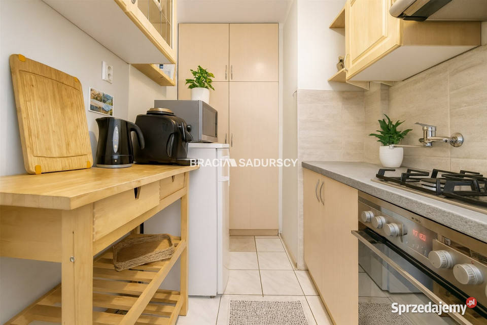 Ogłoszenie mieszkanie 4427m2 3pok Kraków Rok budowy 1970 małopolskie